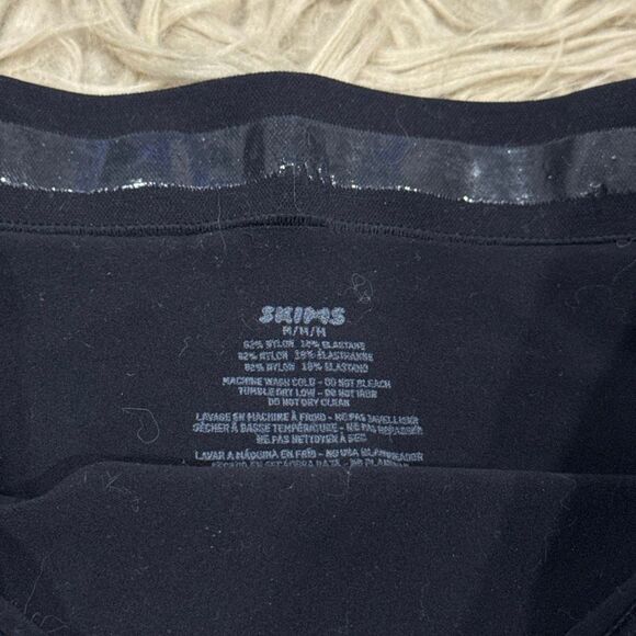 Skims shapewear thong undies size medium black - Picture 2 of 3